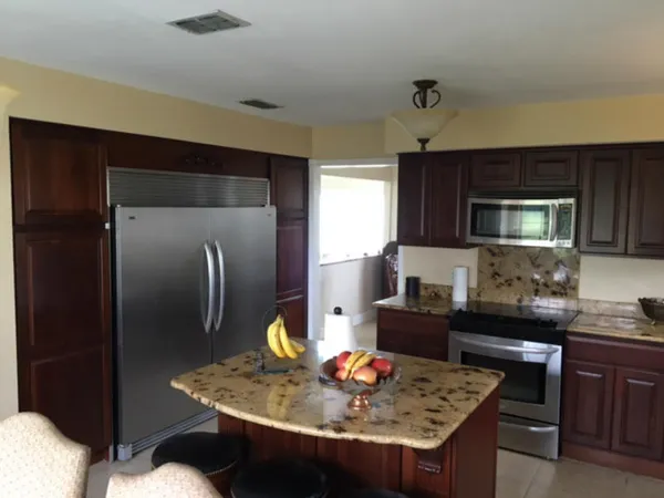$679,000 | 9217 County Road 2226, Taft, TX 78390