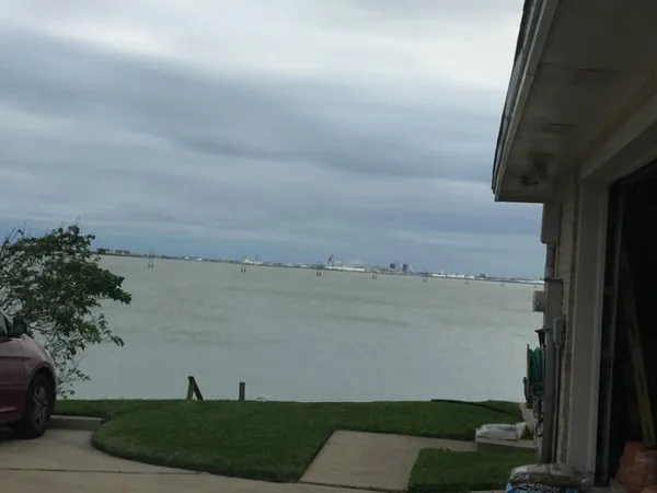 $679,000 | 9217 County Road 2226, Taft, TX 78390