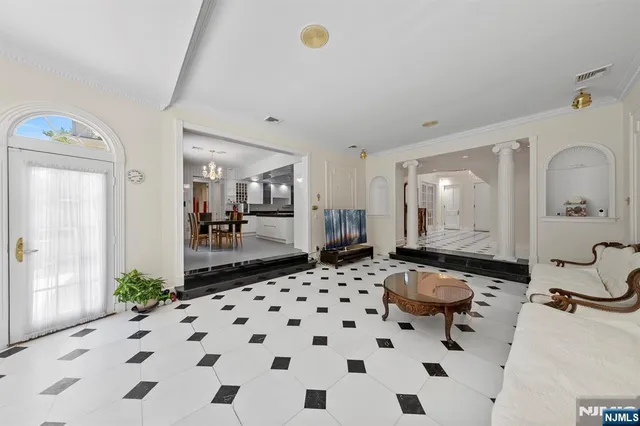 $4,650,000 | 14 Jane Drive, Englewood Cliffs, NJ 07632