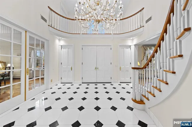 $4,650,000 | 14 Jane Drive, Englewood Cliffs, NJ 07632