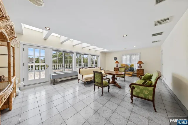 $4,650,000 | 14 Jane Drive, Englewood Cliffs, NJ 07632