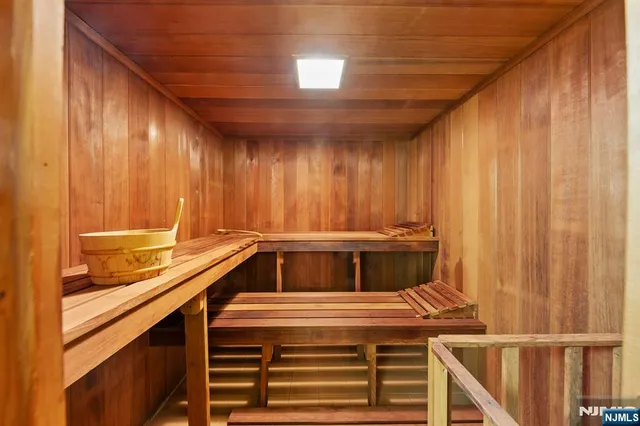 $4,650,000 | 14 Jane Drive, Englewood Cliffs, NJ 07632