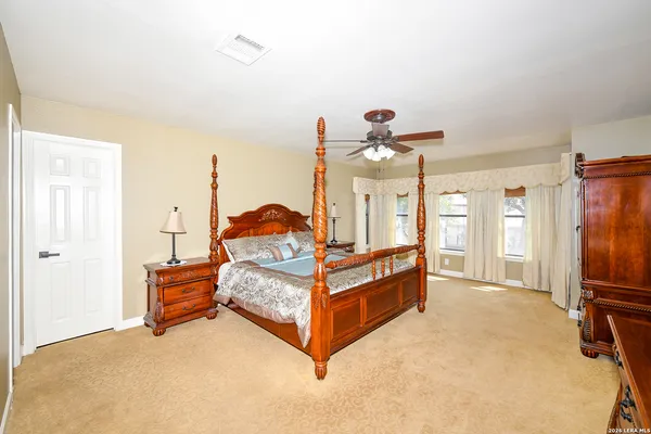 $4,000 | 15922 Tampke Place, San Antonio, TX 78247