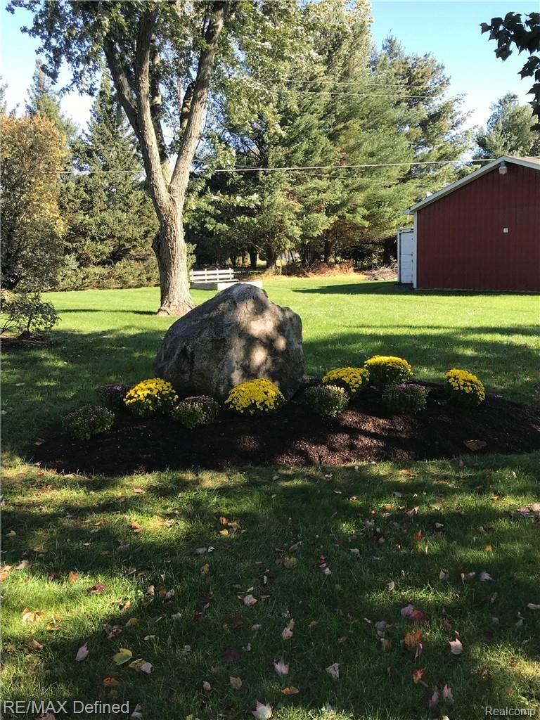 1871 Peppermill Road Lapeer, MI 48446 - Photo 6 of 31 garden 2.jpg