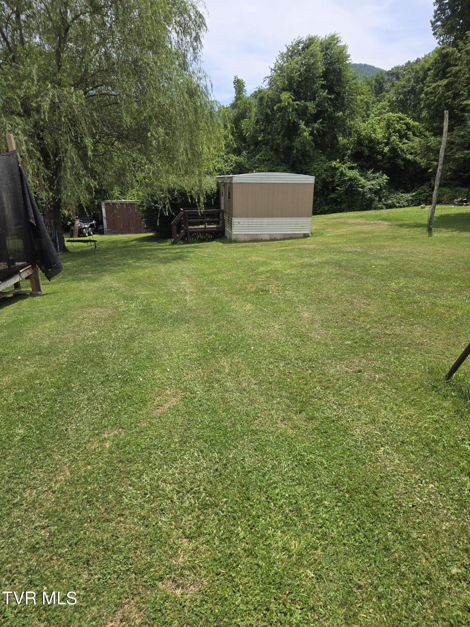 354 Mountain View Drive Hampton, TN 37658 - Photo 10 of 29 20240619_123022