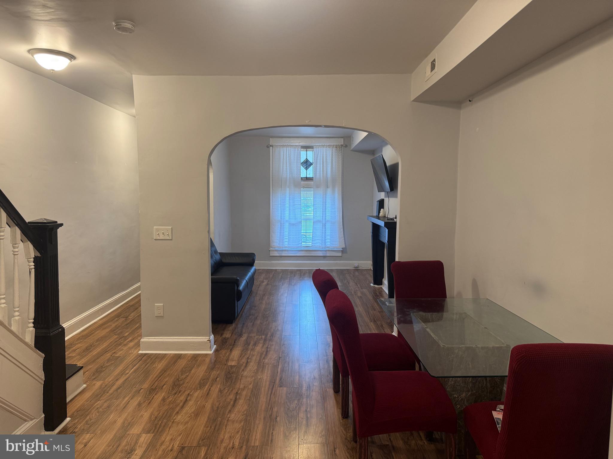 2039 Sinclair Lane Baltimore, MD 21213 - Photo 5 of 28