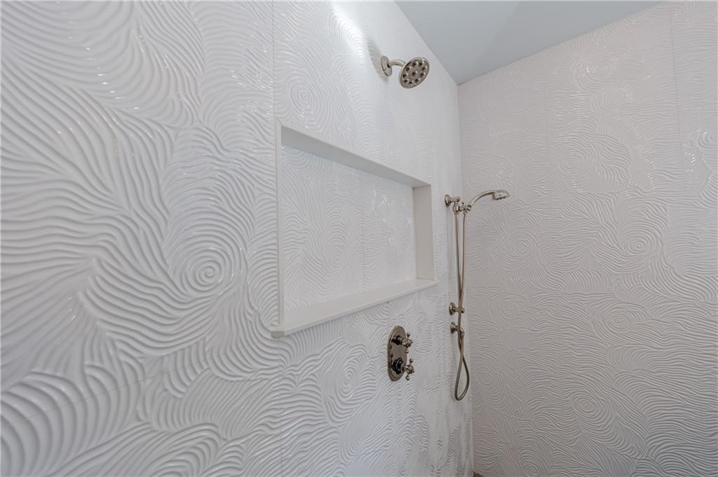 3085 Gray Hawk Lane Roswell, GA 30076 - Photo 51 of 99 a bathroom with a shower