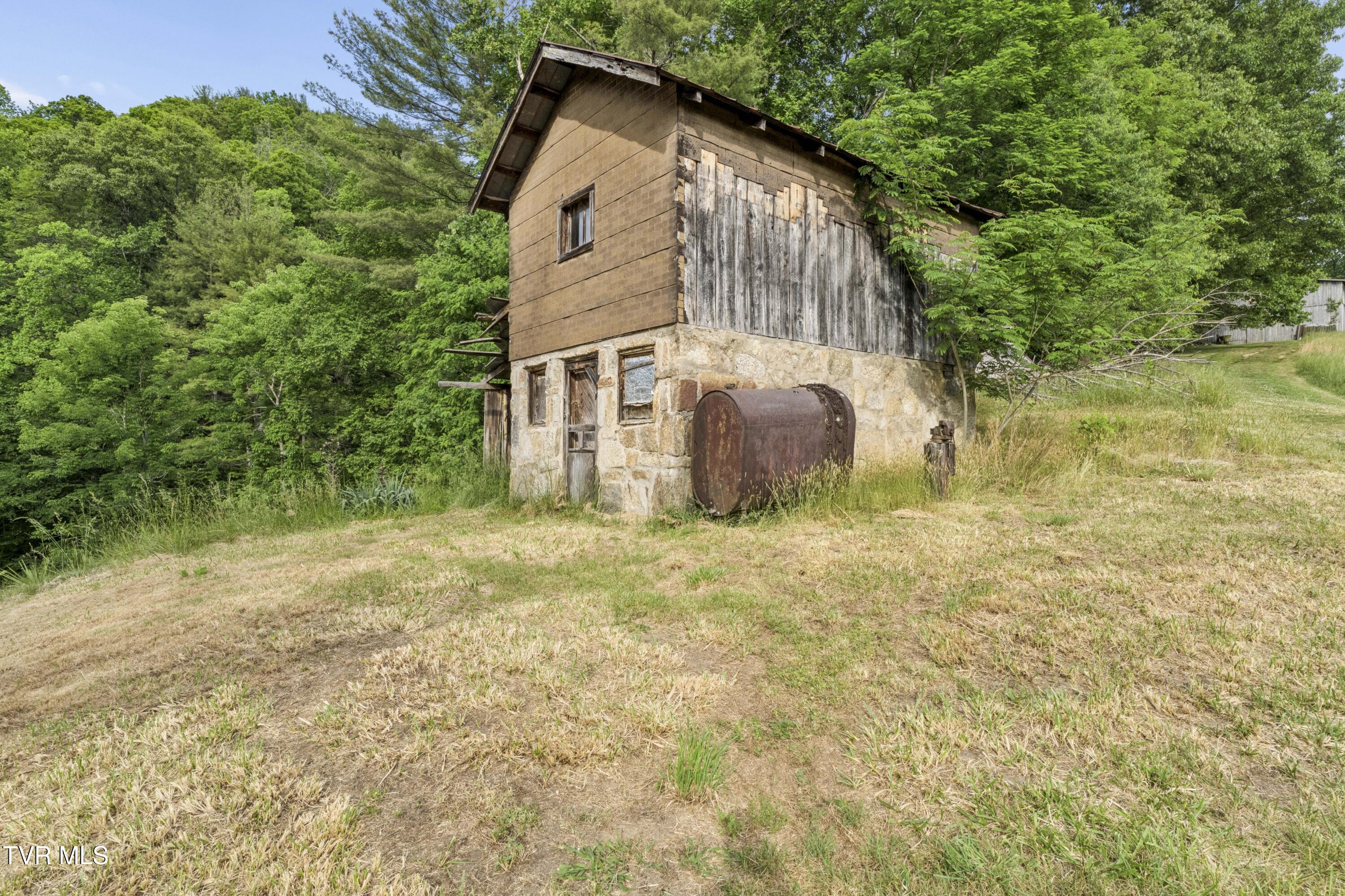 128 Lum McIntosh Road Erwin, TN 37650 - Photo 67 of 106 LumMc--52