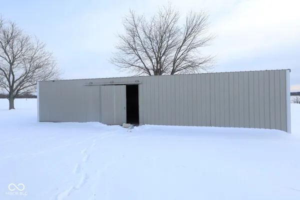 $324,900 | 6303 West New Bethel Road, Lexington, IN 47138