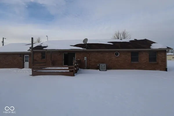 $324,900 | 6303 West New Bethel Road, Lexington, IN 47138