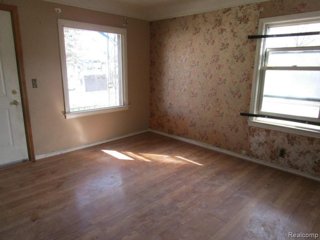 3550 Williams Street Inkster, MI 48141 - Photo 3 of 14 LIVING ROOM2.jpg