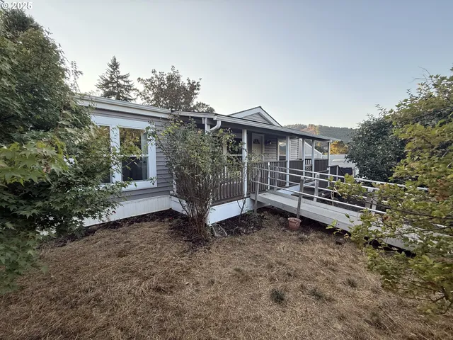 $349,000 | 373 Hayhurst Road, Yoncalla, OR 97499