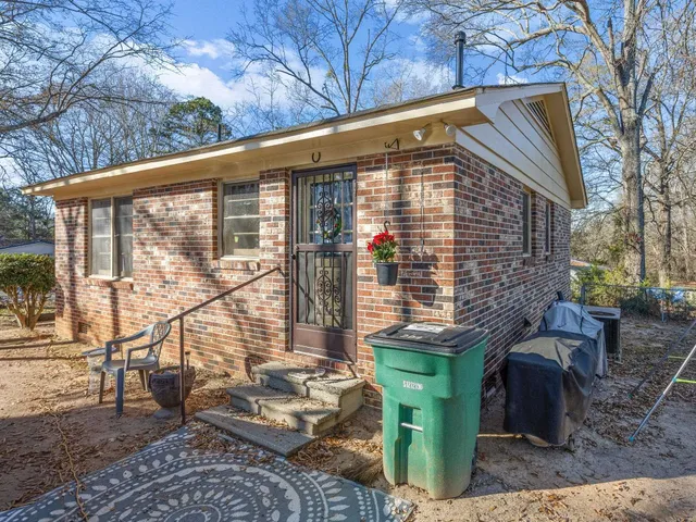 $89,000 | 204 Martha Dendy Drive, Clinton, SC 29325