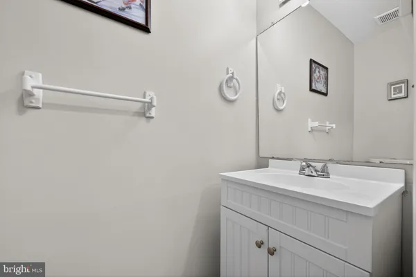 $1,895 | 4906 Catamaran Court, Wilmington, DE 19808