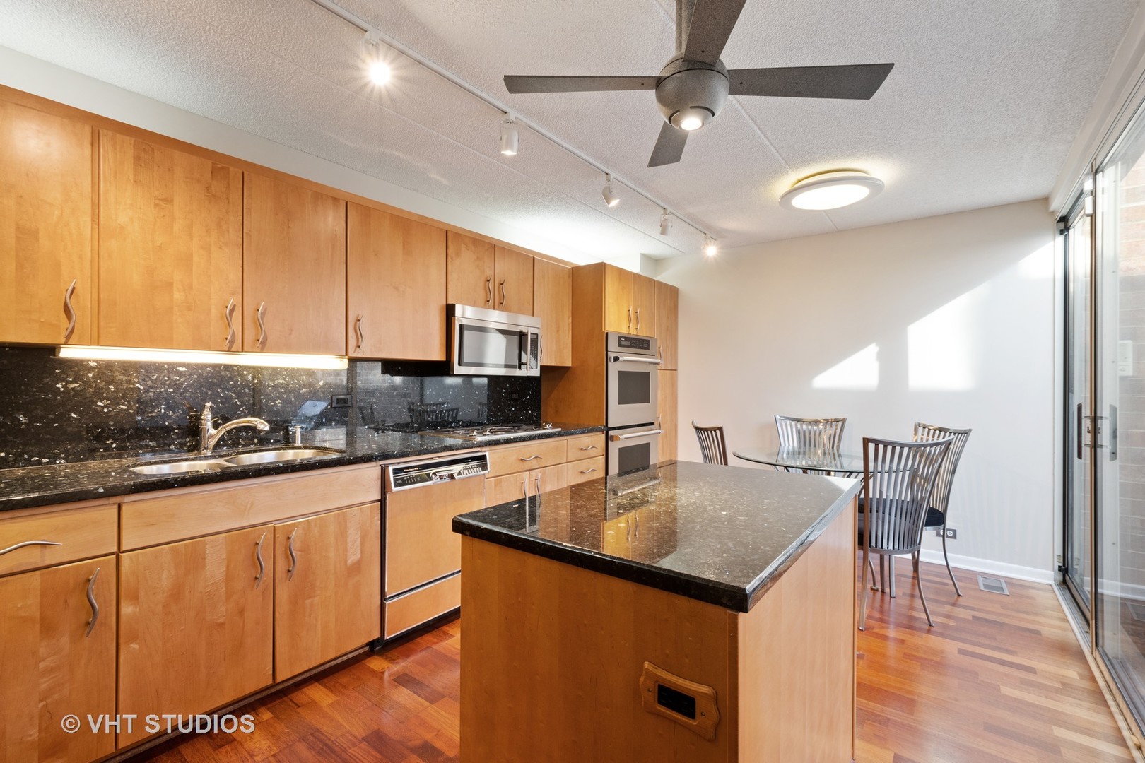 1757 Seton Road Northbrook, IL 60062 - Photo 5 of 22