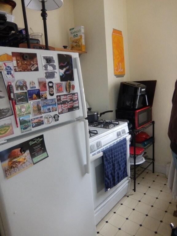 53 Tyng Street Portland, ME 04102 - Photo 10 of 36 DSCF3194