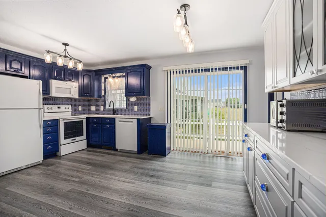 $219,900 | 1000 West Villas Drive, Vicksburg, MI 49097