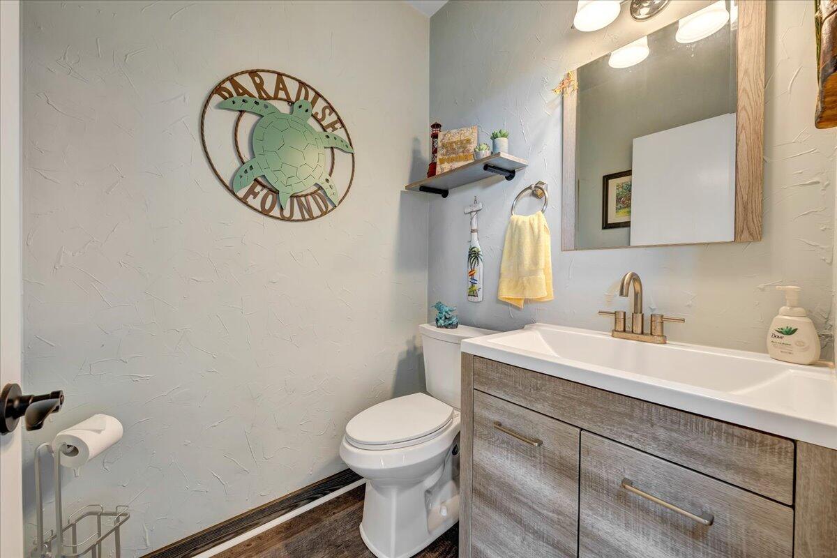 171 Queen Regent Court Blue Ridge, VA 24064 - Photo 39 of 51 Pool Half Bath