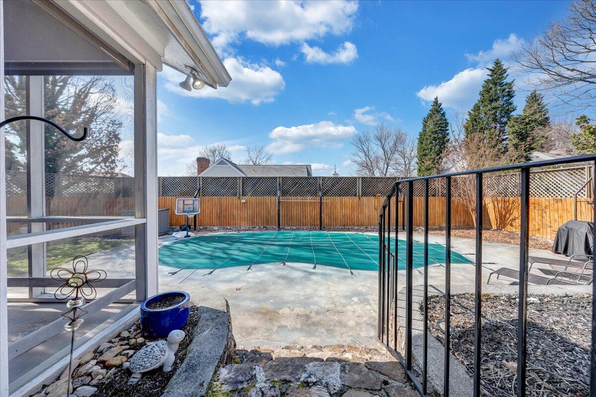 171 Queen Regent Court Blue Ridge, VA 24064 - Photo 40 of 51 Pool