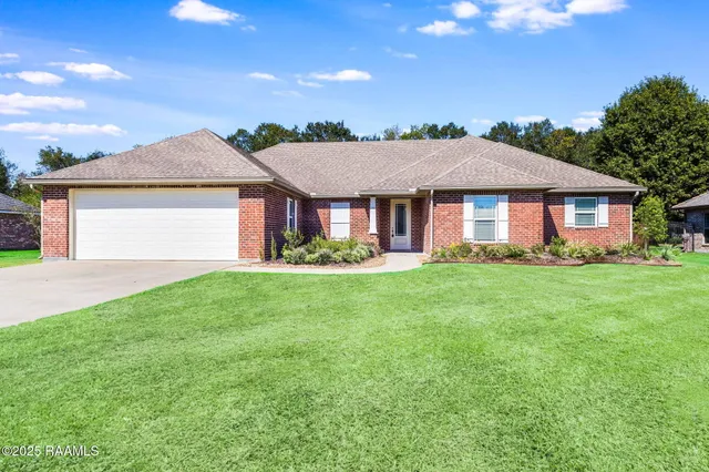 $360,000 | 170 Noah's Ark Boulevard, Cankton, LA 70584