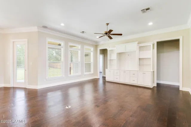 $360,000 | 170 Noah's Ark Boulevard, Cankton, LA 70584