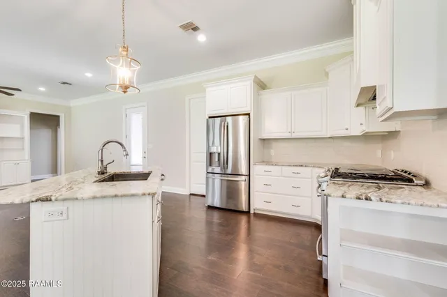 $360,000 | 170 Noah's Ark Boulevard, Cankton, LA 70584