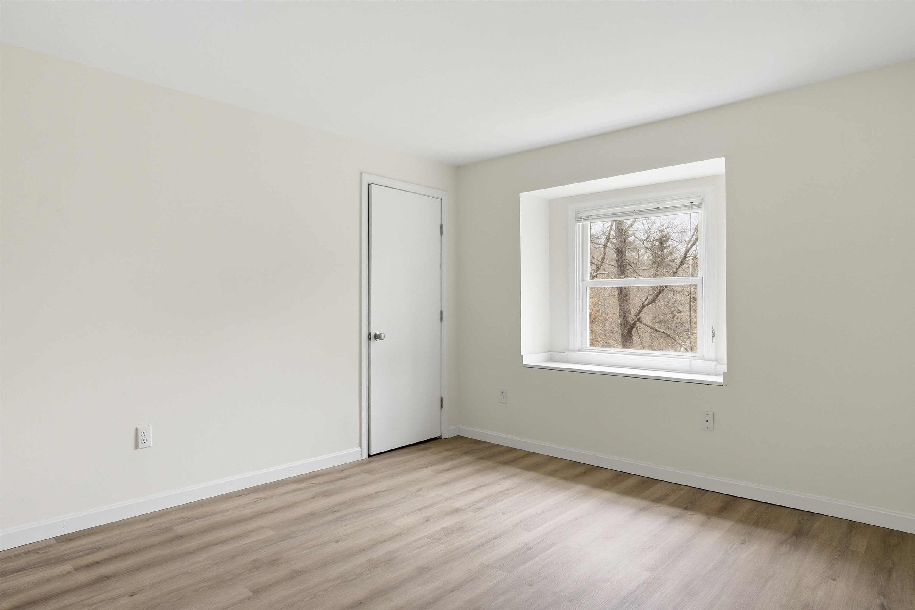 4 Linda Lane, Unit 5 Stratham, NH 03885 - Photo 14 of 28