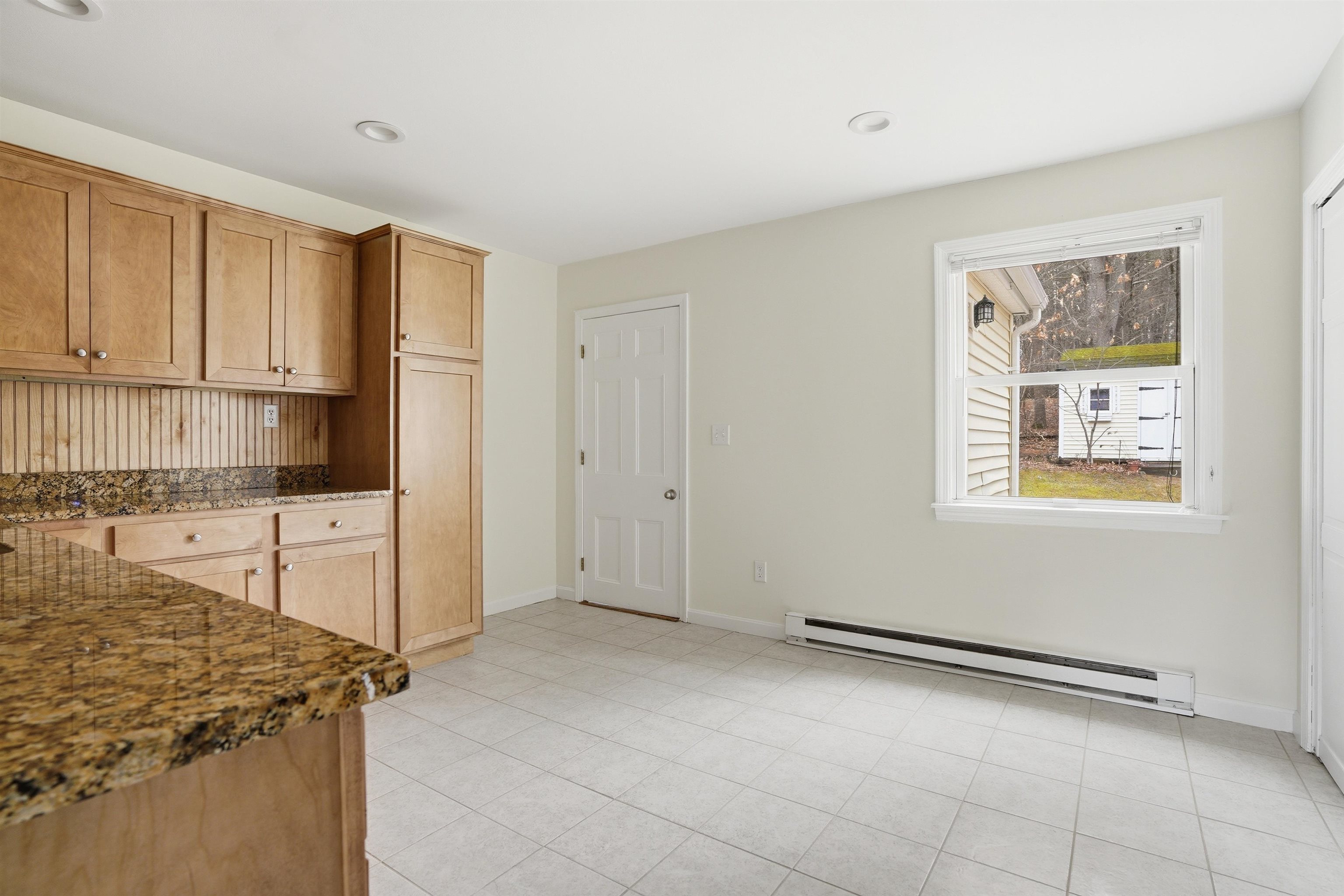 4 Linda Lane, Unit 5 Stratham, NH 03885 - Photo 7 of 28