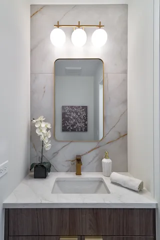 $1,299,000 | 5620 North Francisco Avenue, Chicago, IL 60659