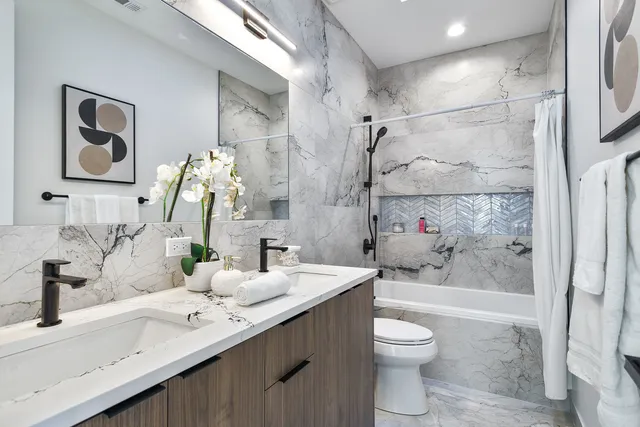 $1,299,000 | 5620 North Francisco Avenue, Chicago, IL 60659