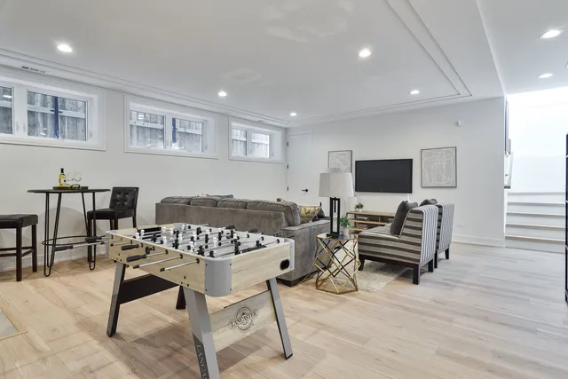 $1,299,000 | 5620 North Francisco Avenue, Chicago, IL 60659