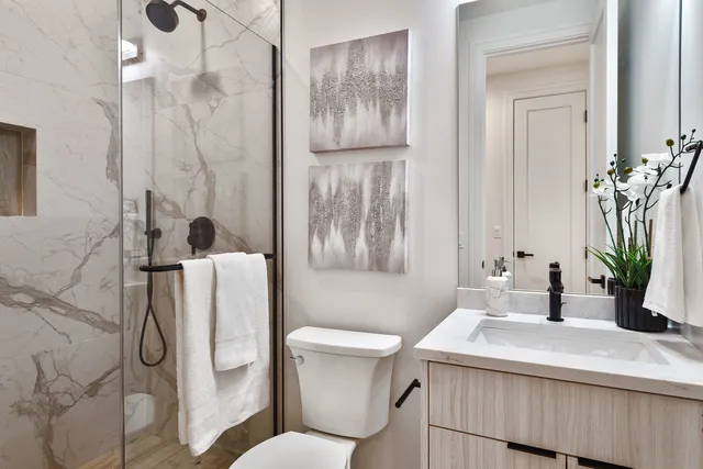 $1,299,000 | 5620 North Francisco Avenue, Chicago, IL 60659