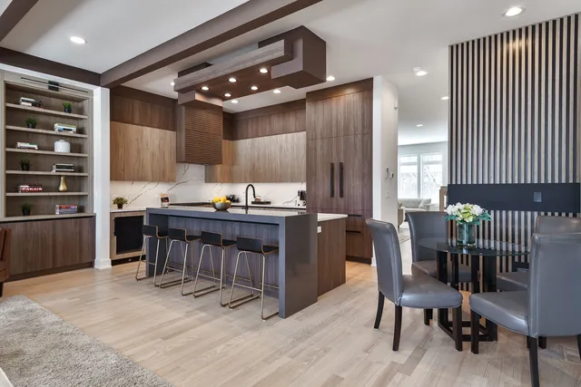 $1,299,000 | 5620 North Francisco Avenue, Chicago, IL 60659