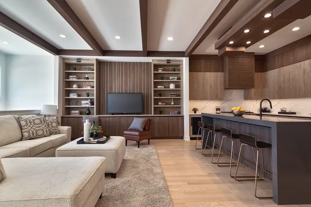 $1,299,000 | 5620 North Francisco Avenue, Chicago, IL 60659