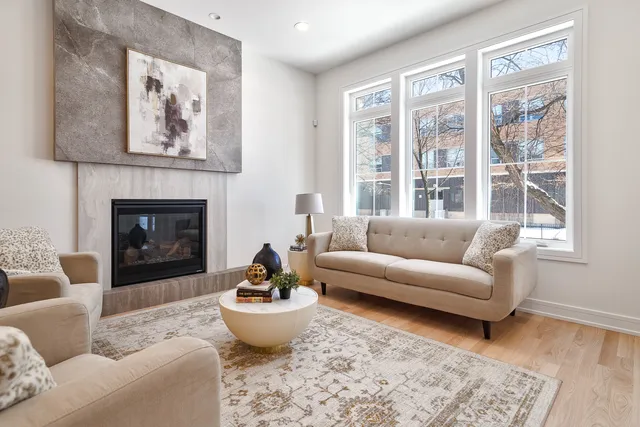 $1,299,000 | 5620 North Francisco Avenue, Chicago, IL 60659