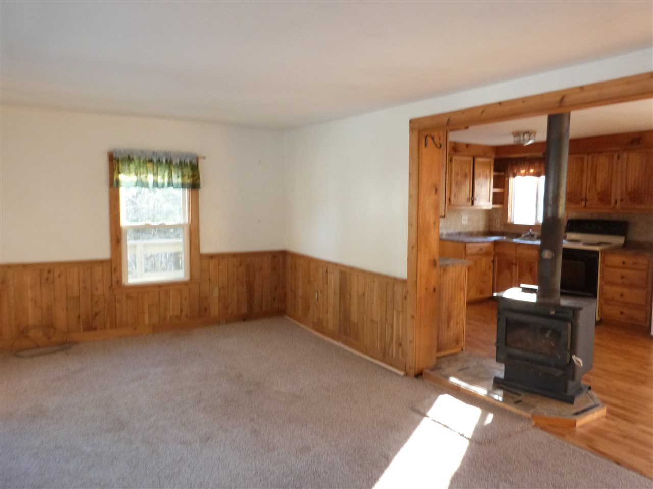 463 Wentworth Road Brookfield, NH 03872 - Photo 3 of 20