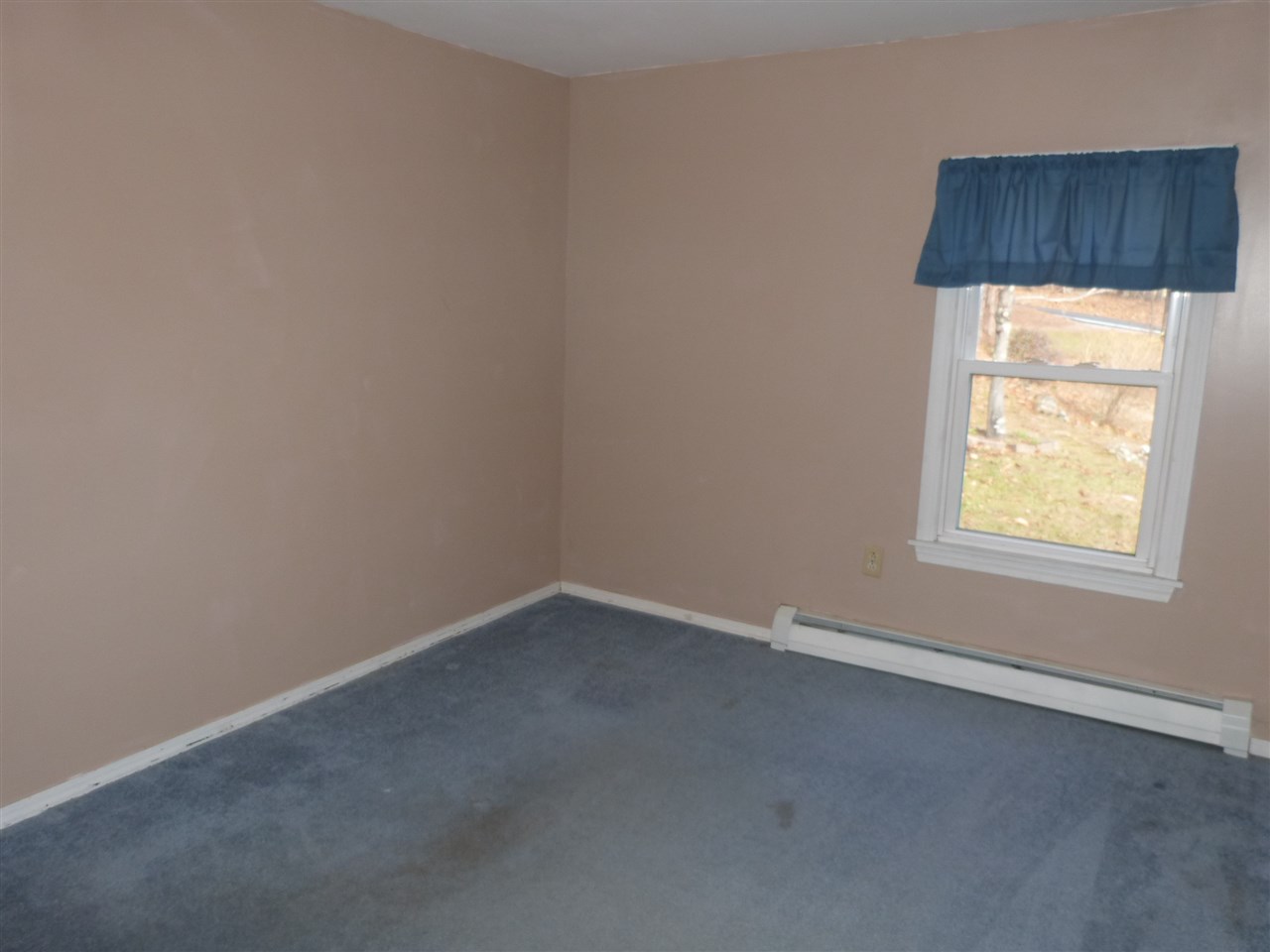 463 Wentworth Road Brookfield, NH 03872 - Photo 8 of 20