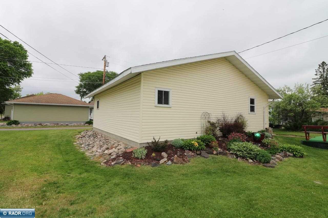 127 5th Avenue South Biwabik, MN 55708 - Photo 8 of 44