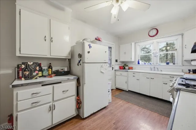 $529,900 | 313 Warren Avenue, Stirling, NJ 07980