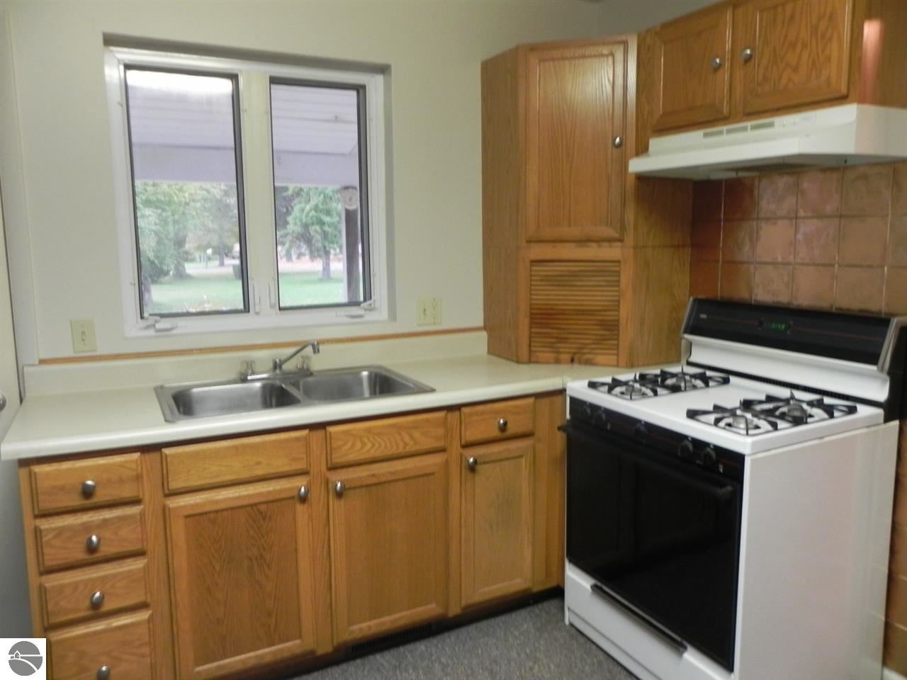 4481 East Blanchard Road Shepherd, MI 48883 - Photo 7 of 24 1791556-6.JPG