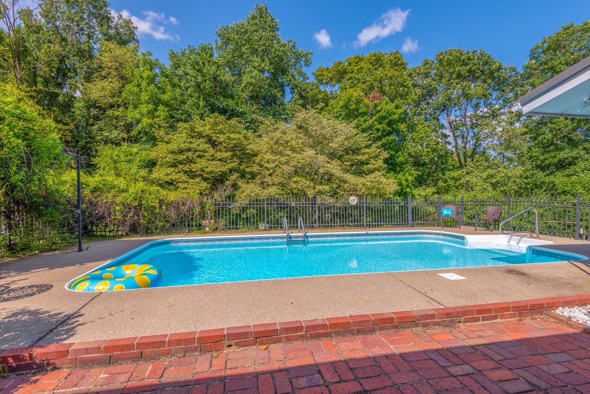 721 Spring Street Charlotte, TN 37036 - Photo 3 of 49 Gallery Image 3
