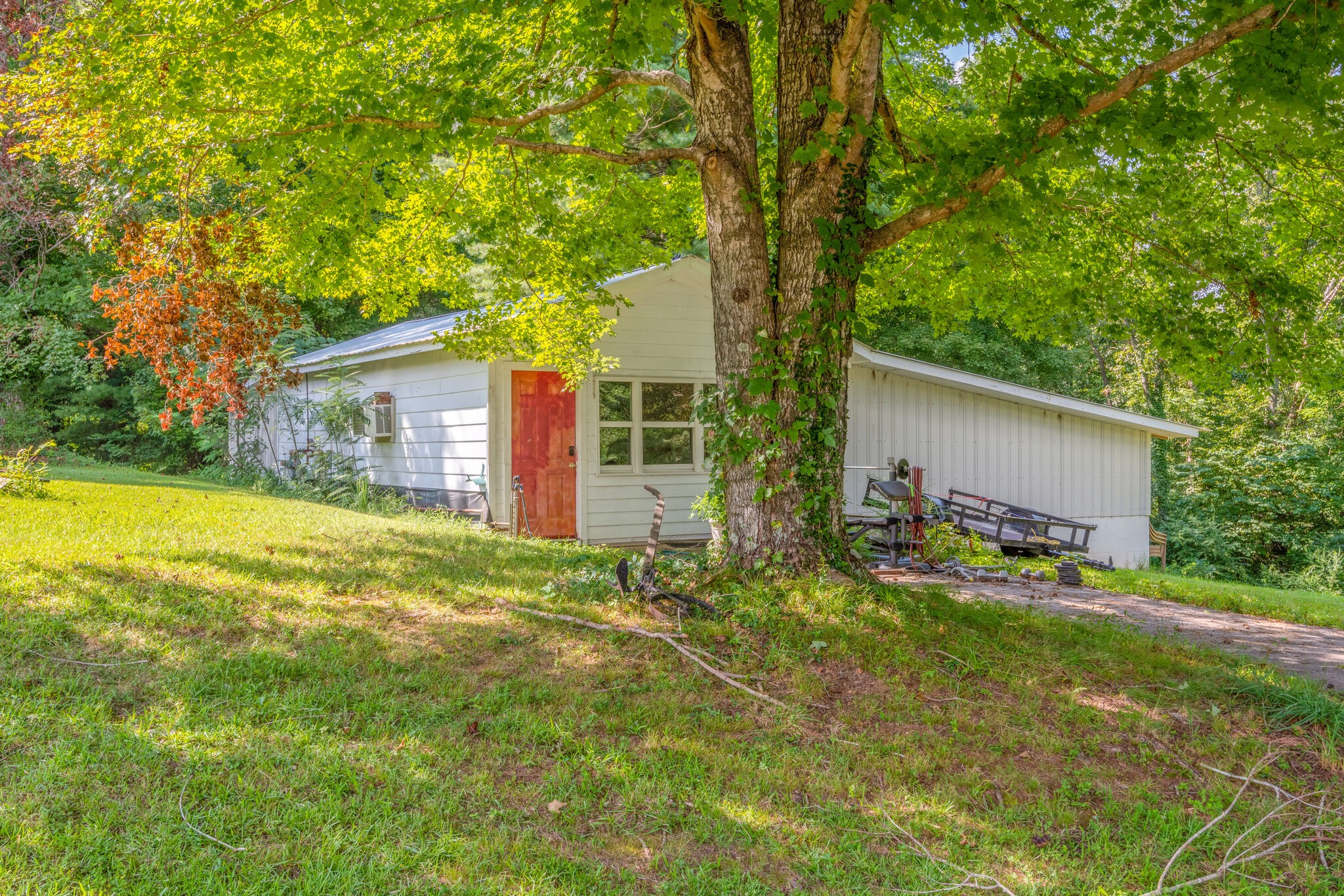 721 Spring Street Charlotte, TN 37036 - Photo 37 of 49 Gallery Image 37
