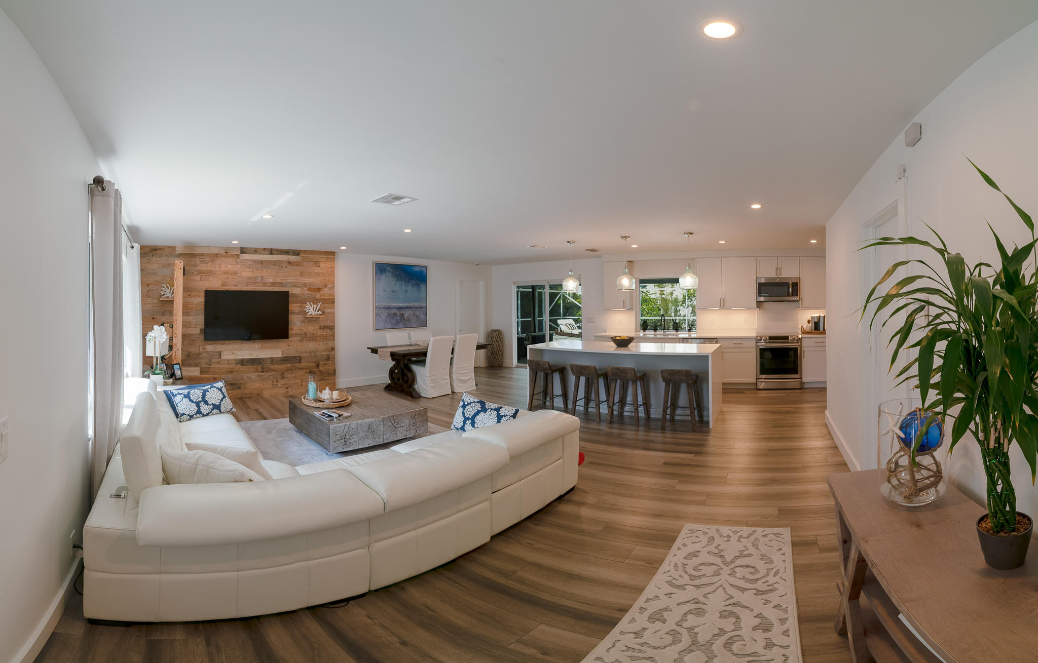 201 Northeast 4th Avenue Boca Raton, FL 33432 - Photo 13 of 14 Open floor plan living