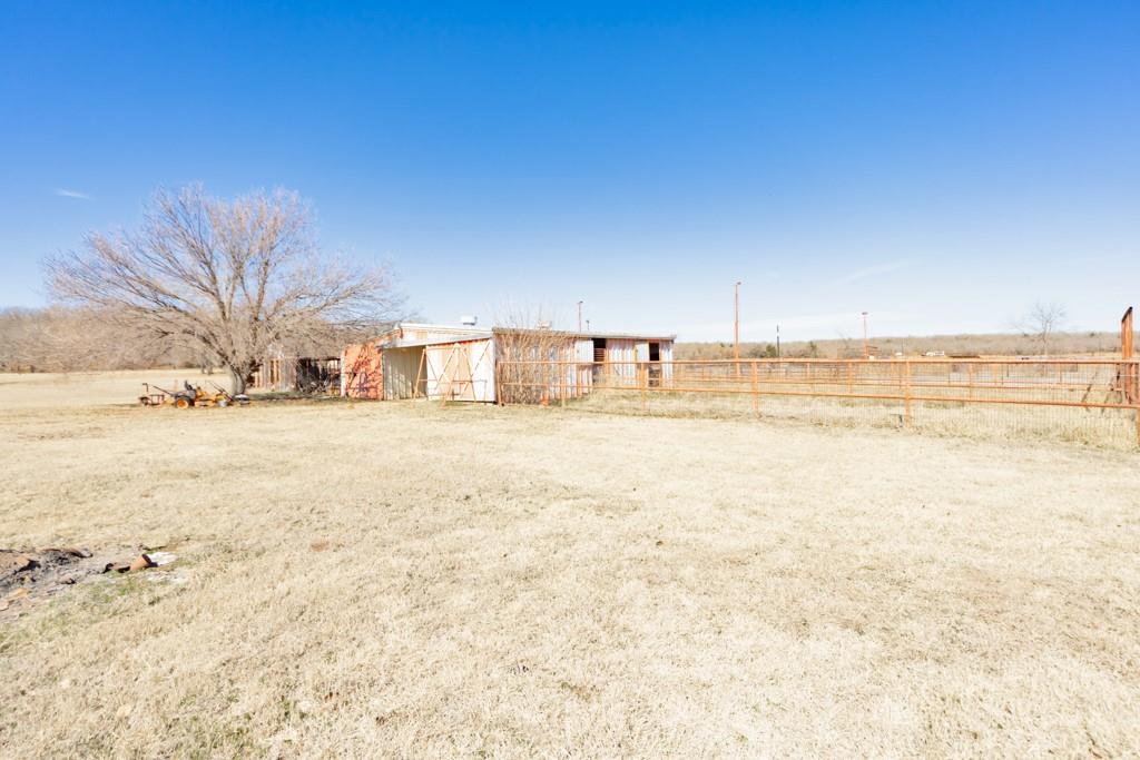 474 Hanging Tree Road Bowie, TX 76230 - Photo 19 of 27