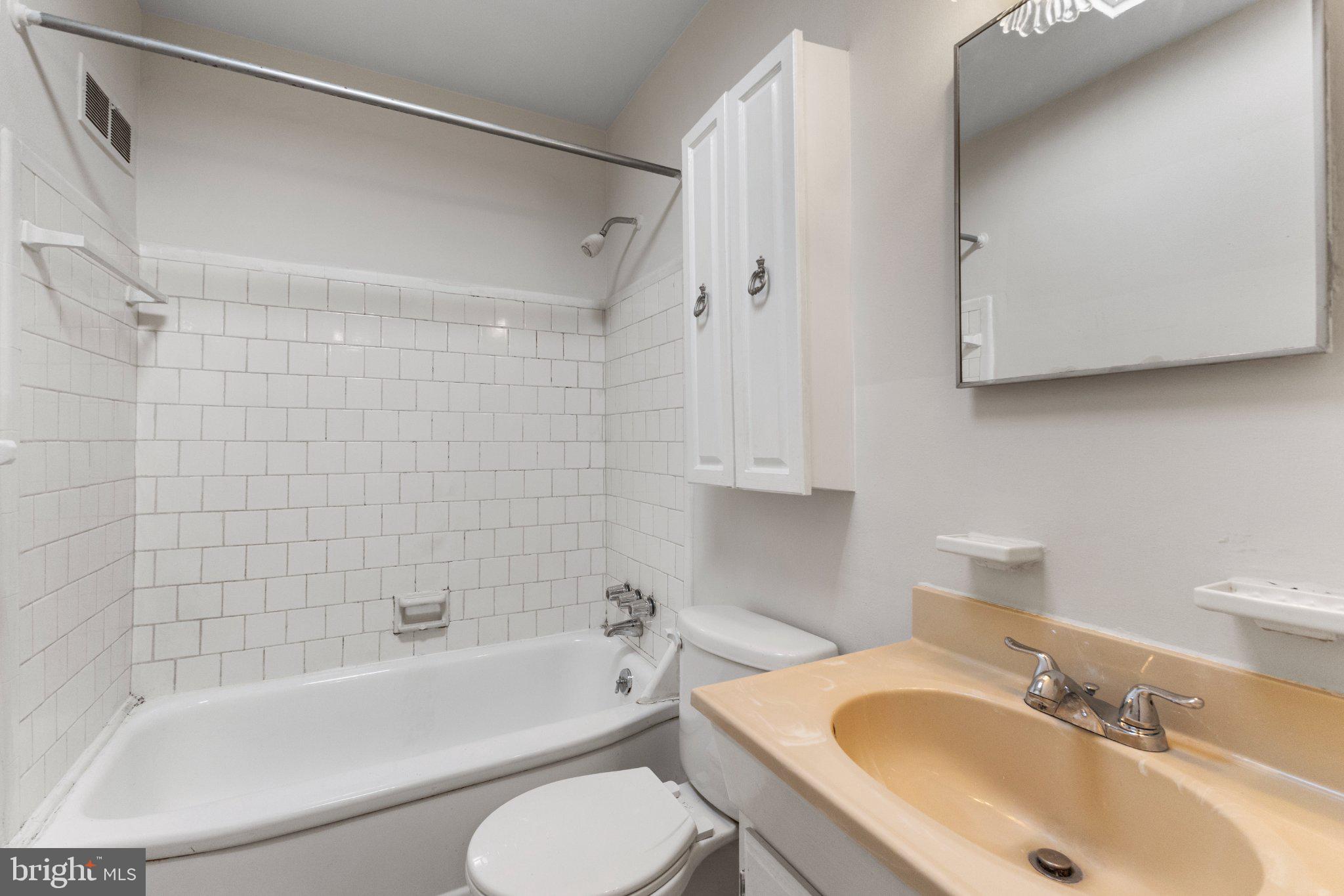 8318 Hillendale Road Baltimore, MD 21234 - Photo 18 of 23 Gallery Image 18