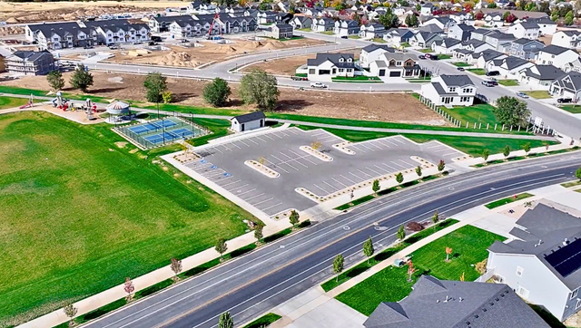 2559 West Aurora Avenue, Unit 292 Mapleton, UT 84664 - Photo 4 of 9 Aerial perspective of suburban area