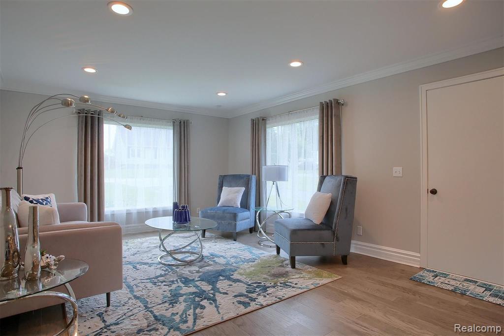 3892 Alida Avenue Rochester Hills, MI 48309 - Photo 4 of 27