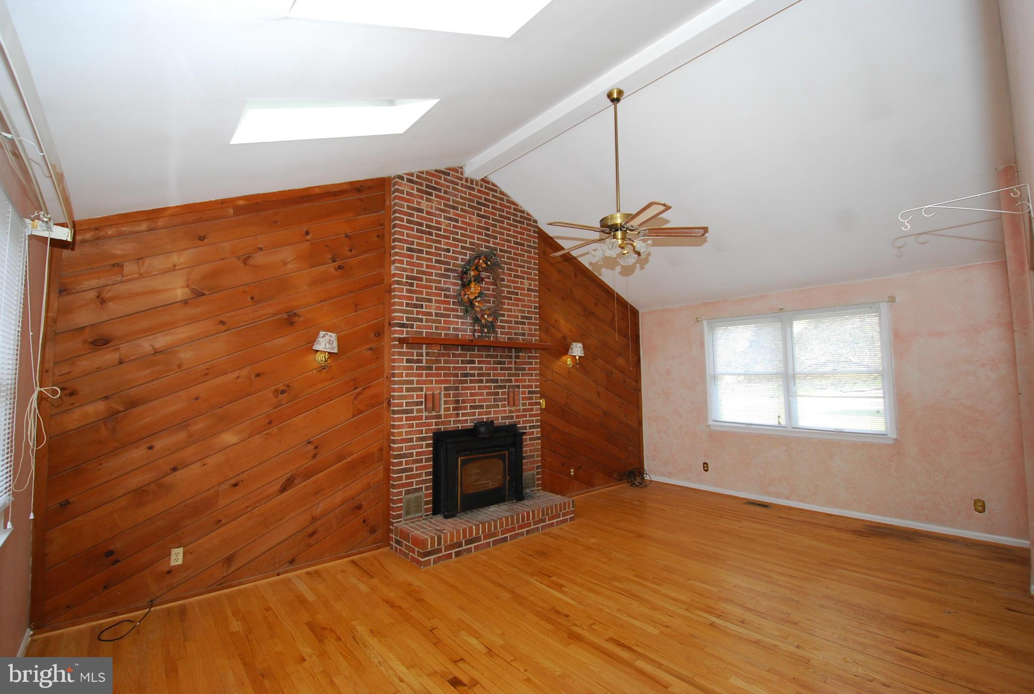 4210 Salem Bottom Road Westminster, MD 21157 - Photo 1 of 22 Family Room