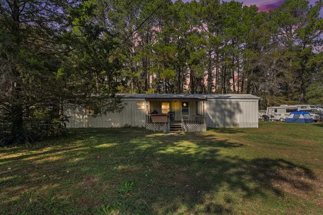 $99,000 | 200 Sings Lane, Holly Hill, SC 29059