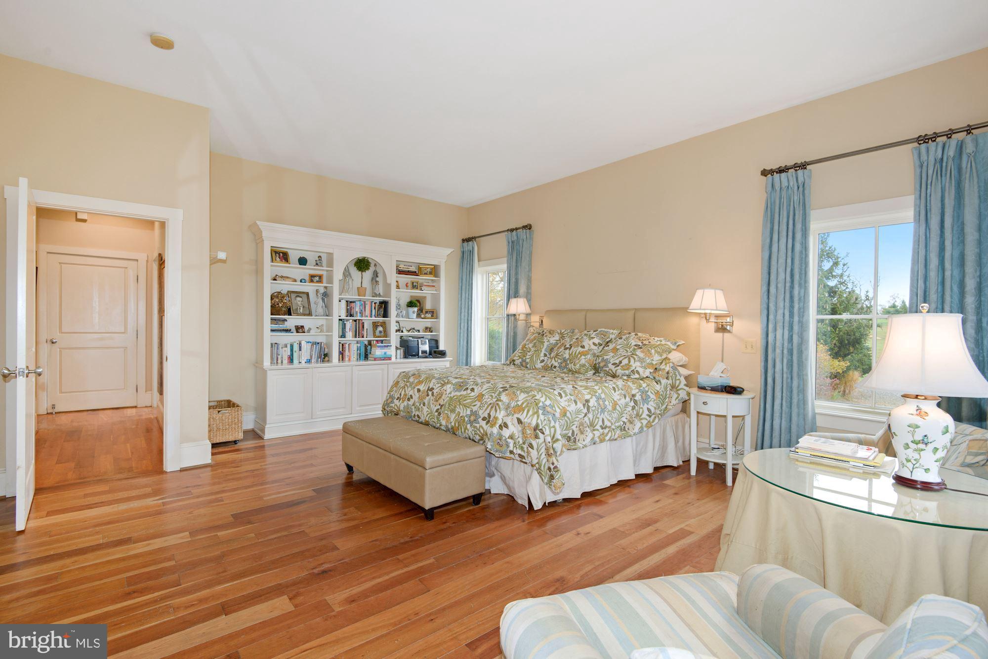 21232 Unison Road Middleburg, VA 20117 - Photo 29 of 123 Main-level primary suite